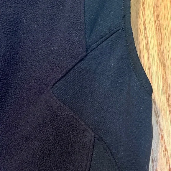 REI Women's Black Softshell Vest - Picture 13 of 14